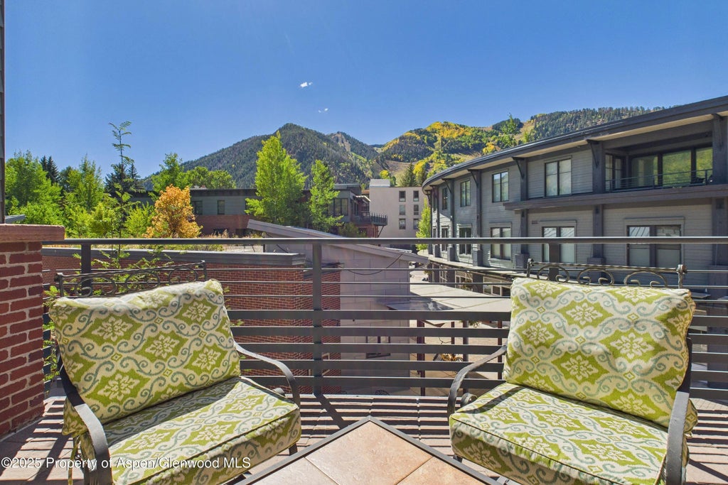 2 of 28 - 501 Rio Grande Place Unit 204, Aspen, CO