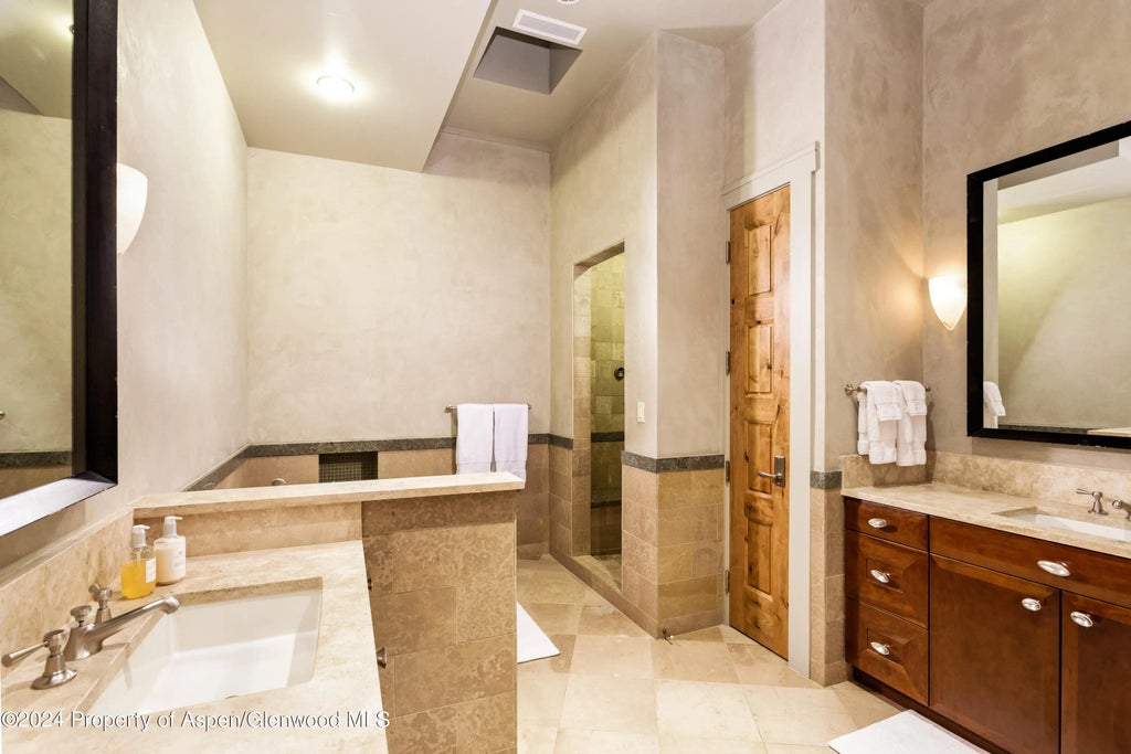 21 of 29 - 501 Rio Grande Place Unit 204, Aspen, CO
