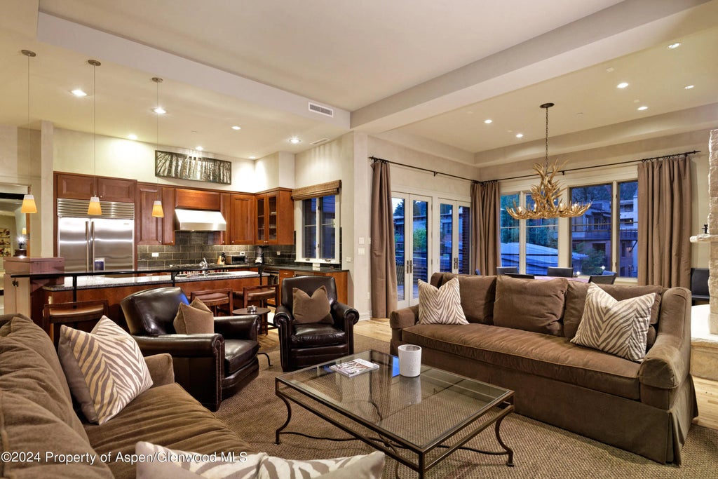 9 of 29 - 501 Rio Grande Place Unit 204, Aspen, CO