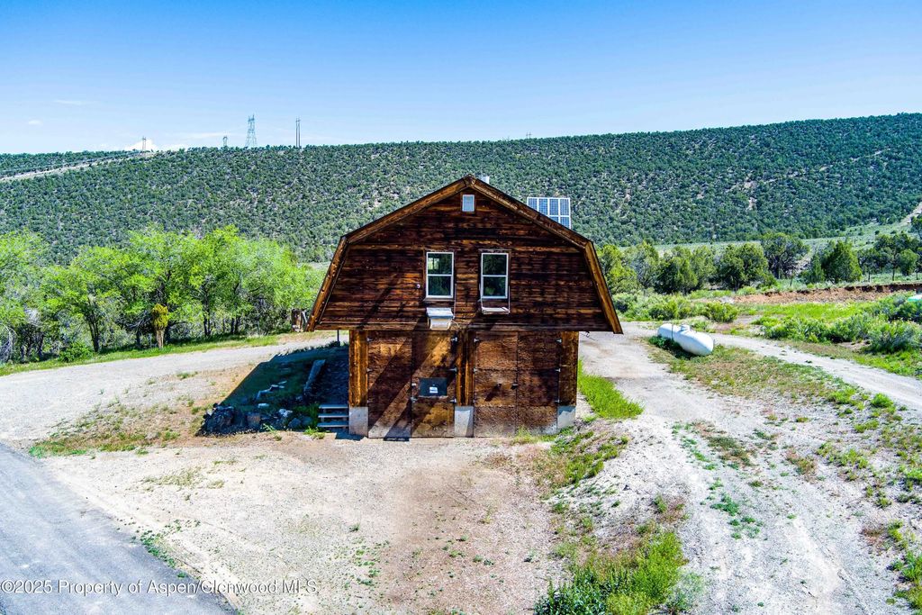 15 of 48 - 10444 County Road 320, Rifle, CO