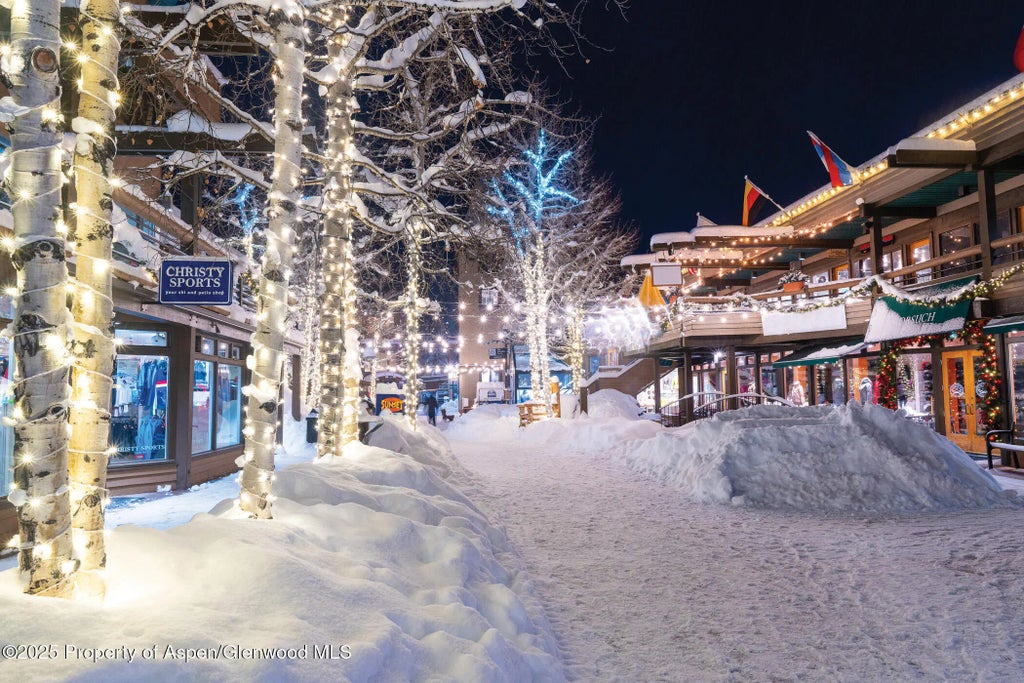 1 of 4 - 45 Snowmass Village Mall Lane Unit Gc-204, Snowmass Village, CO