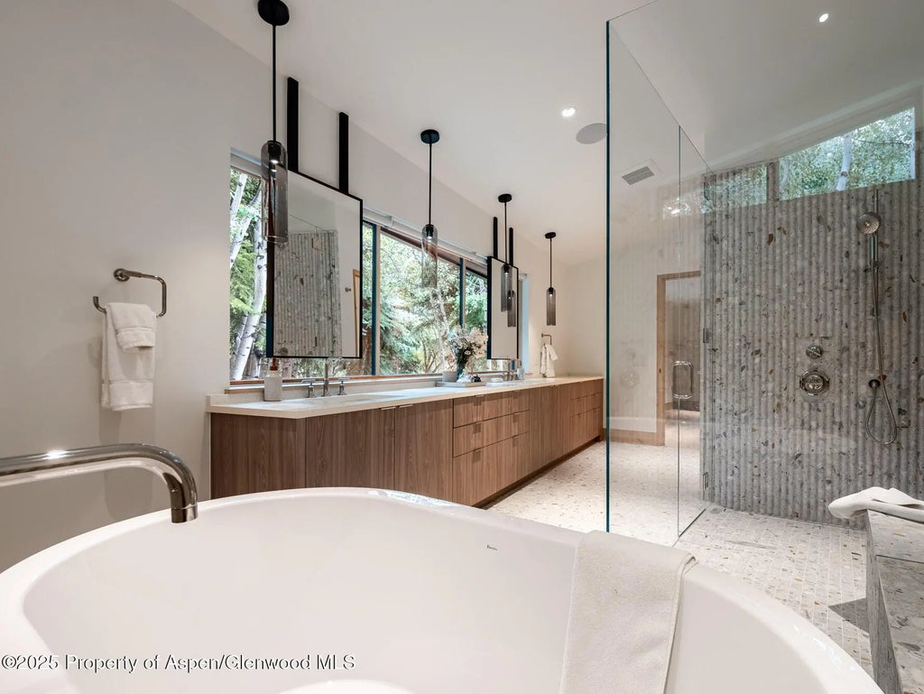 20 of 30 - 51 Roaring Fork Drive, Aspen, CO