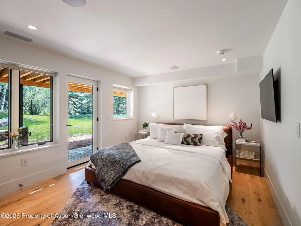 21 of 30 - 51 Roaring Fork Drive, Aspen, CO