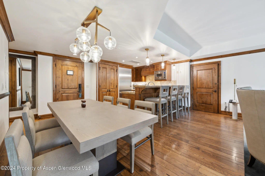 10 of 25 - 415 E Dean St, Unit 22, Week 32, Aspen, CO