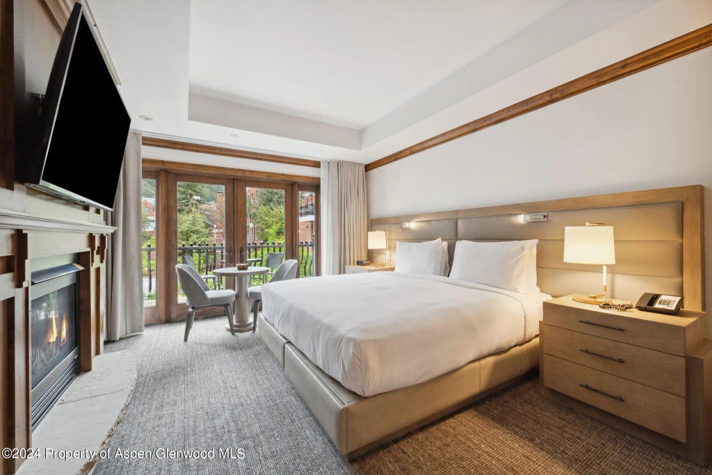 12 of 25 - 415 E Dean St, Unit 22, Week 32, Aspen, CO