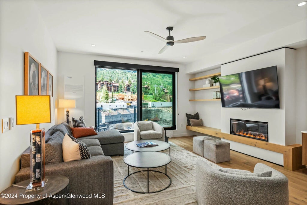 2 of 14 - 119 Wood Road 403, Snowmass Village, CO