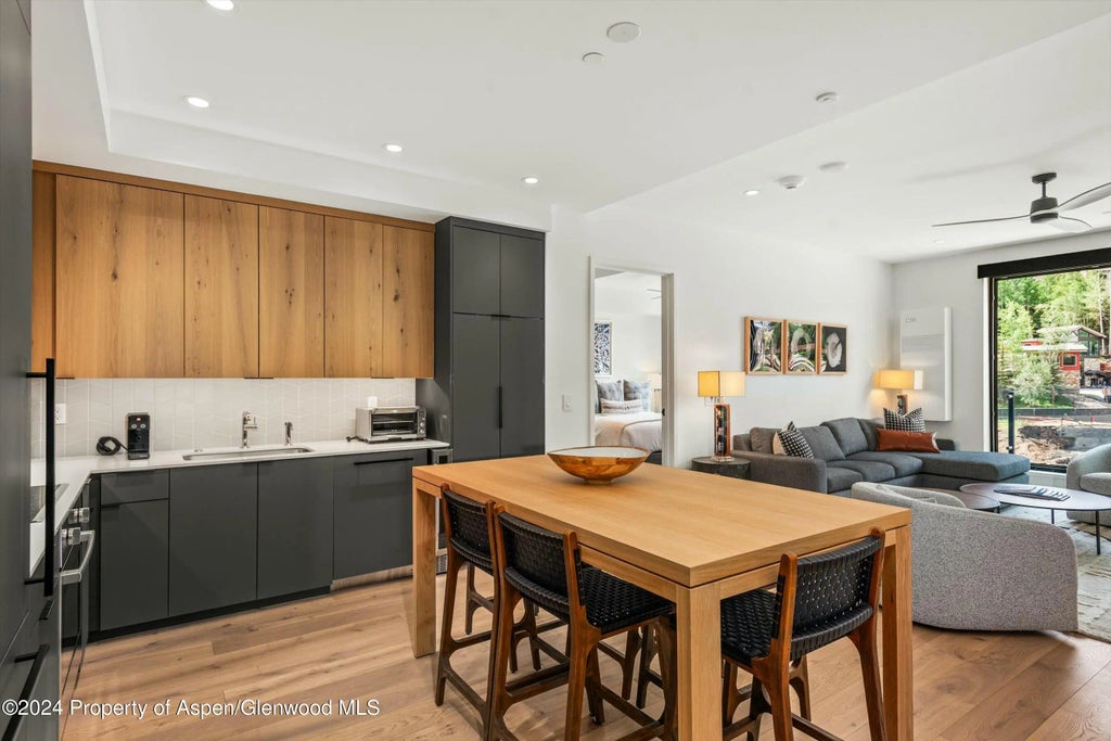 5 of 14 - 119 Wood Road 403, Snowmass Village, CO