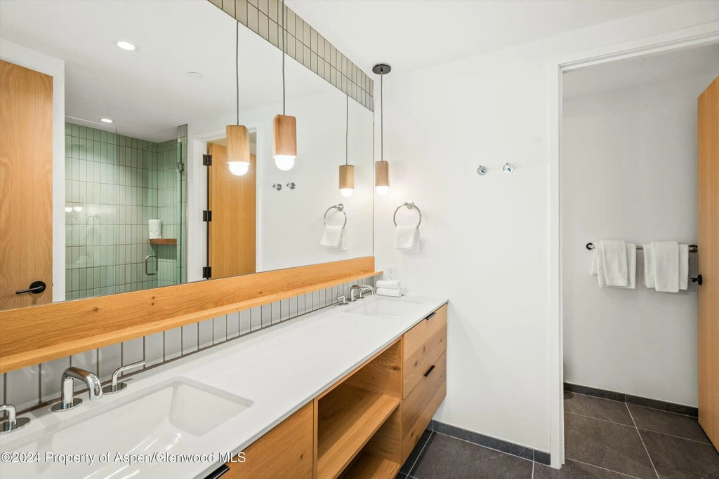8 of 14 - 119 Wood Road 403, Snowmass Village, CO