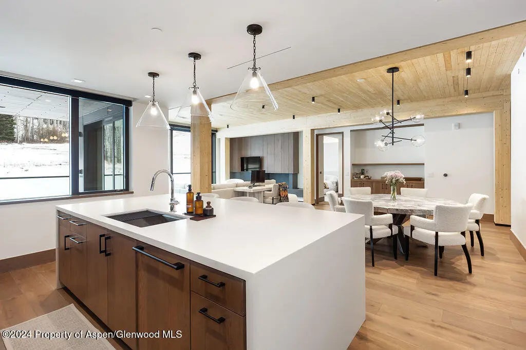 9 of 44 - 180 Wood Road 302, Snowmass Village, CO
