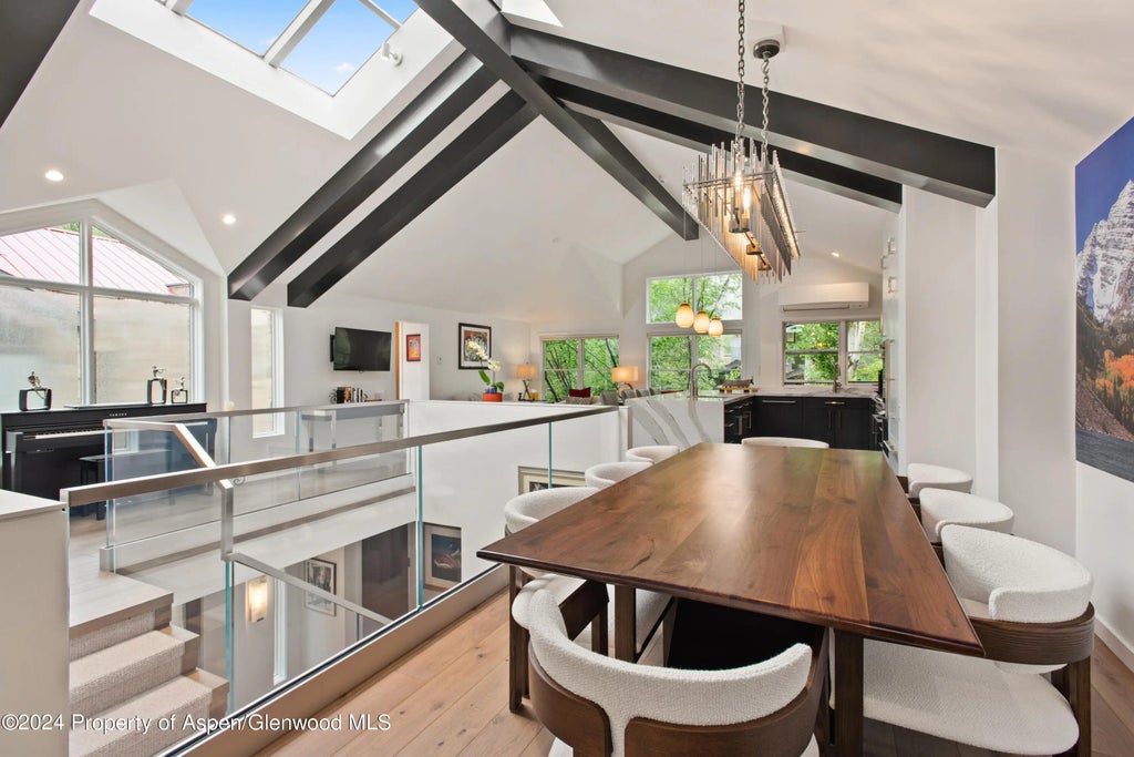 13 of 62 - 927 E Durant Avenue 3, Aspen, CO