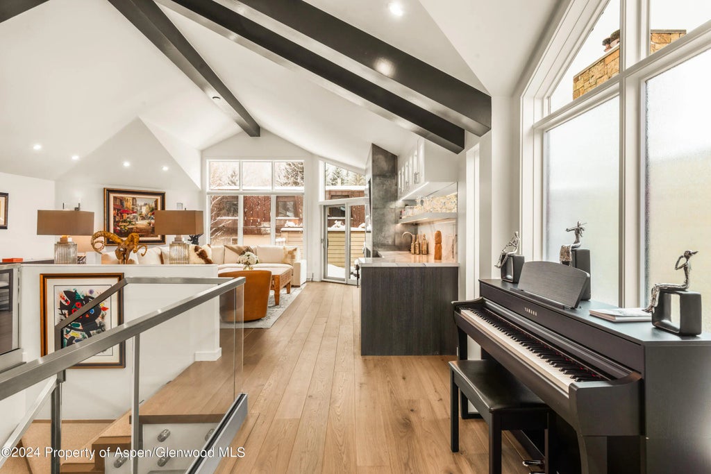 23 of 62 - 927 E Durant Avenue 3, Aspen, CO