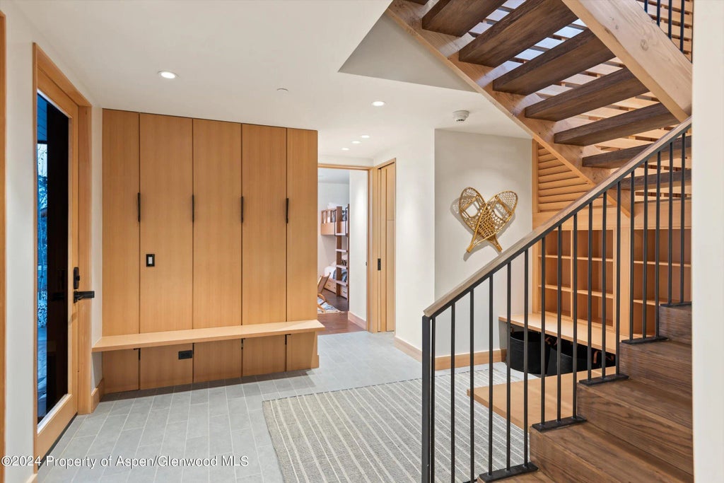 16 of 43 - 411 Wood Road 8, Snowmass Village, CO
