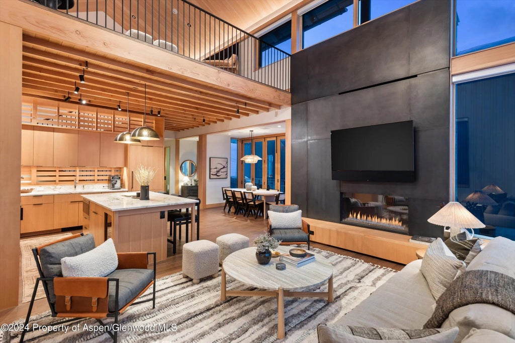 3 of 43 - 411 Wood Road 8, Snowmass Village, CO