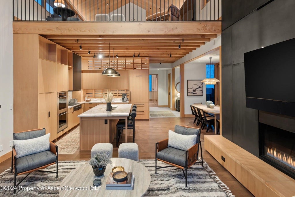 4 of 43 - 411 Wood Road 8, Snowmass Village, CO