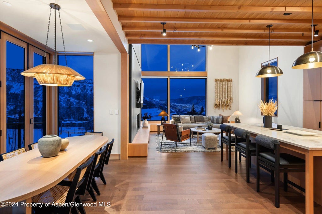 6 of 43 - 411 Wood Road 8, Snowmass Village, CO