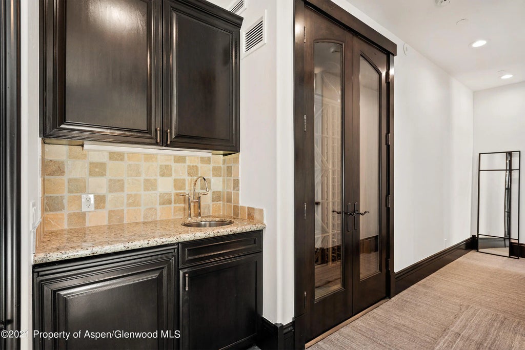 25 of 35 - 1430 Silver King Drive, Aspen, CO