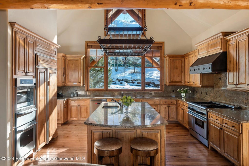 8 of 23 - 350 Thunderbowl Lane, Aspen, CO