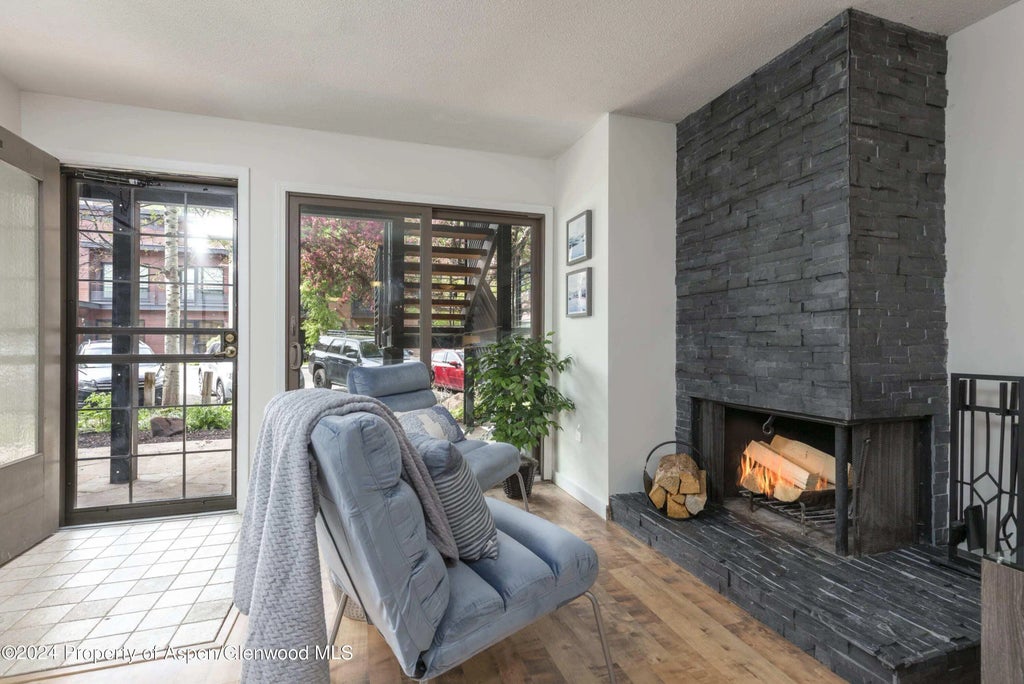 3 of 10 - 210 E Cooper Avenue 1c, Aspen, CO