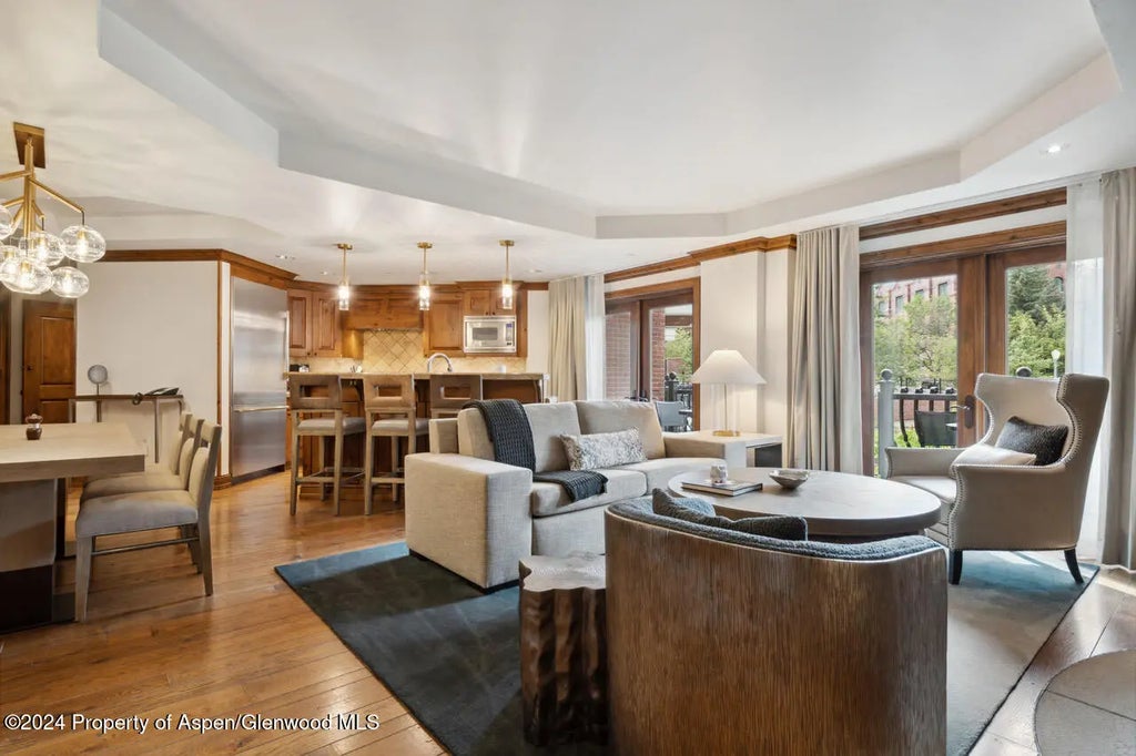 4 of 33 - 415 E Dean St, Unit 24, Week 5, Aspen, CO
