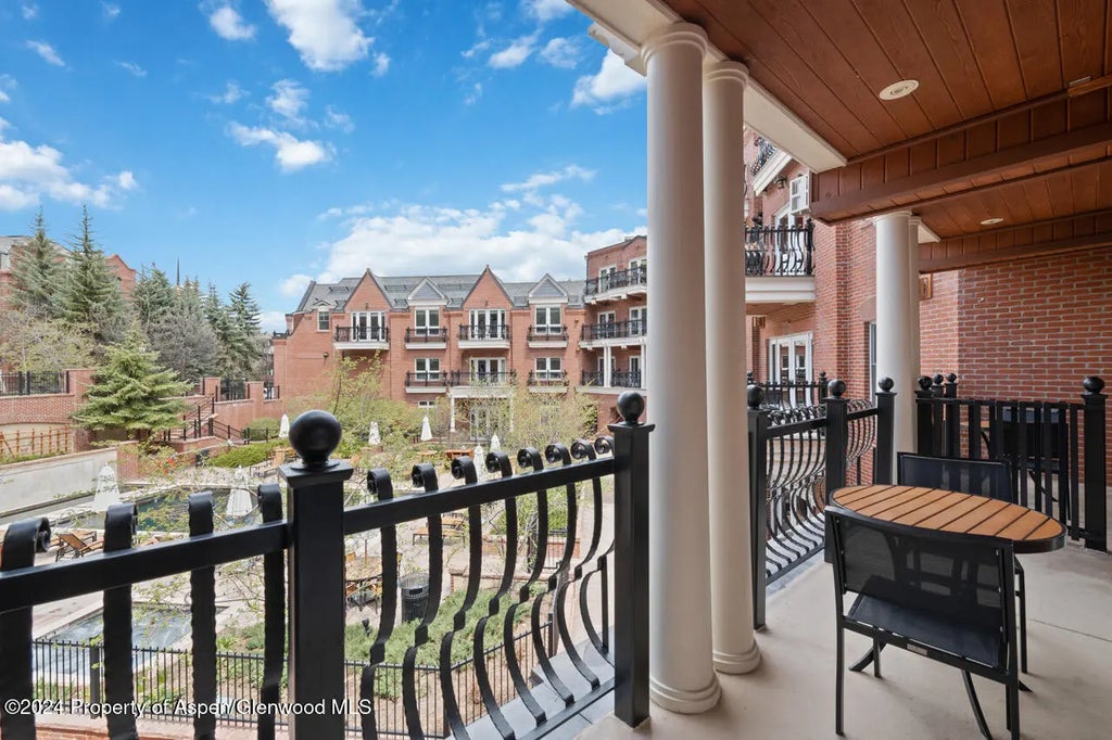 9 of 33 - 415 E Dean St, Unit 24, Week 5, Aspen, CO