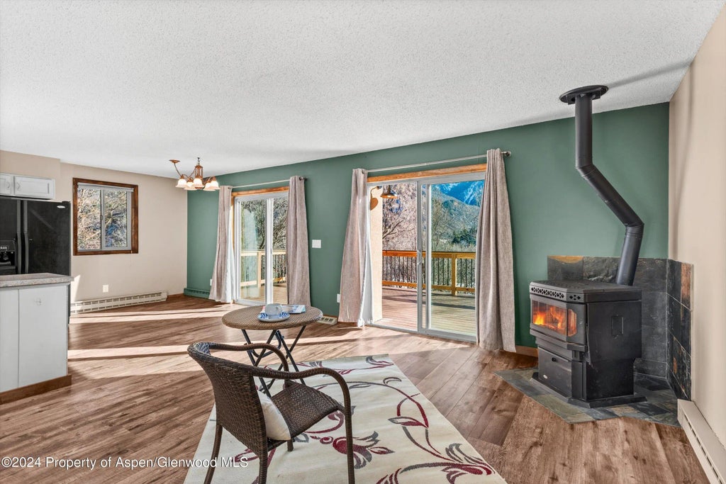 8 of 34 - 212 Cherokee Lane, Carbondale, CO