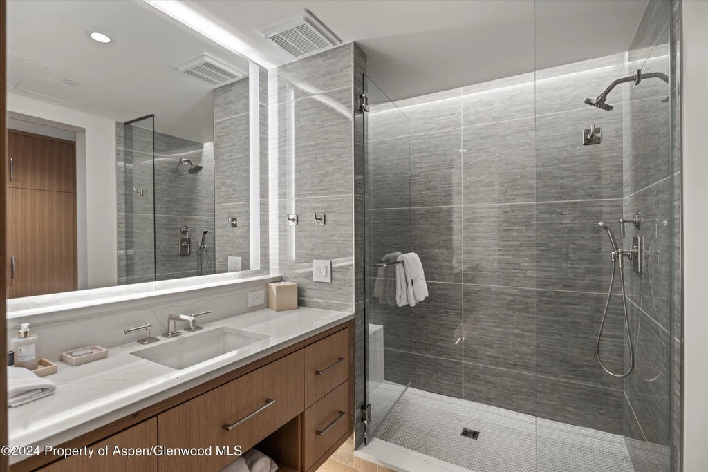 17 of 17 - 130 Wood Road 261+263, Snowmass Village, CO