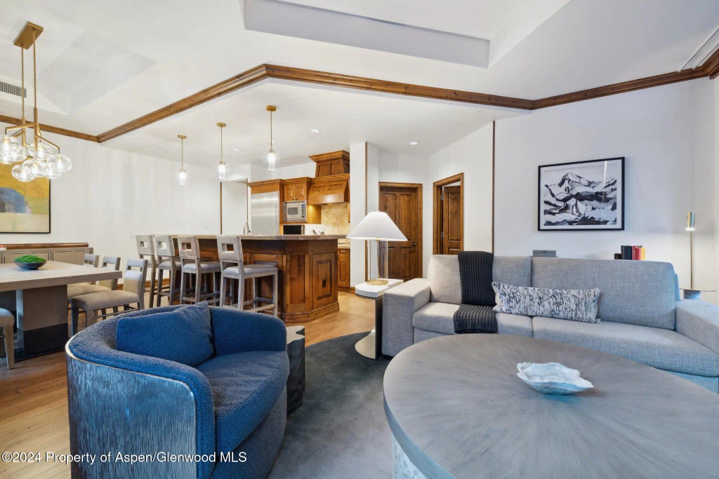 2 of 31 - 415 E Dean St Unit 3 Week 11, Aspen, CO