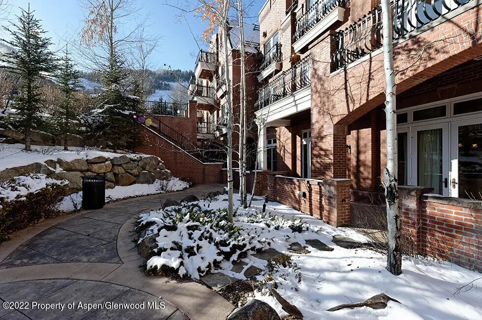 15 of 21 - 415 E Dean St, #7, Week 6, Aspen, CO