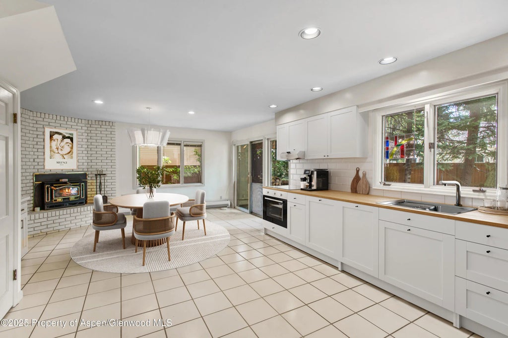 10 of 11 - 531 Gillespie Street, Aspen, CO