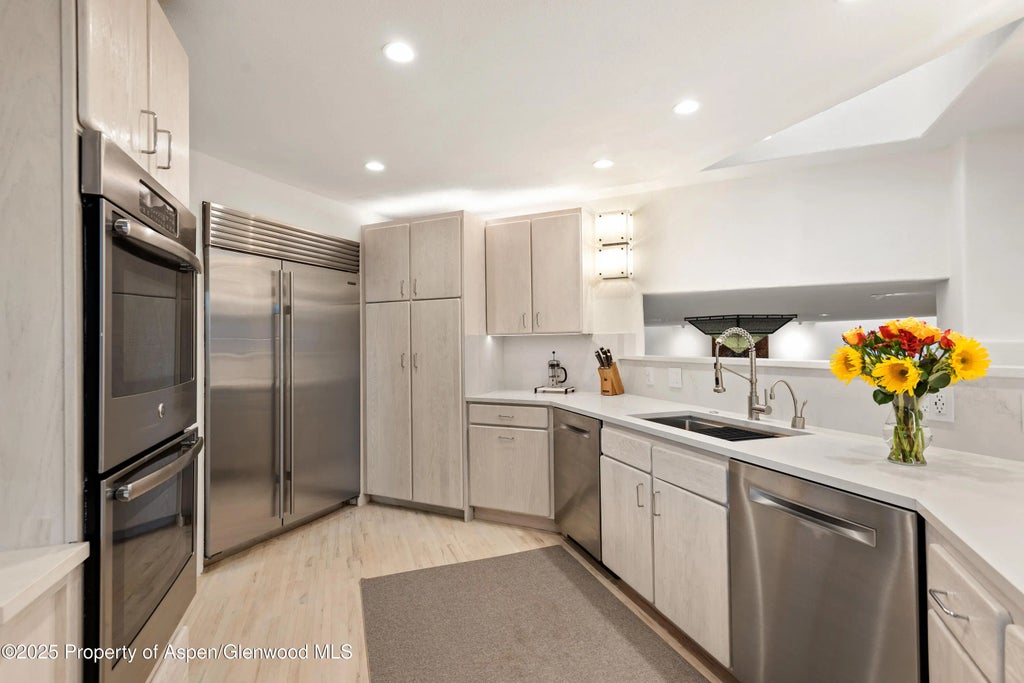 11 of 44 - 699 Eppley Drive, Aspen, CO