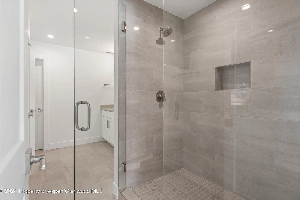 31 of 42 - 354 Blue Heron Drive, Glenwood Springs, CO