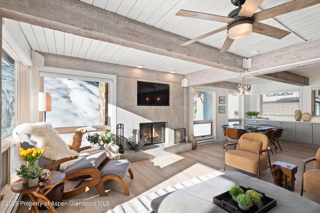 6 of 28 - 360 Wood Road 113, Snowmass Village, CO