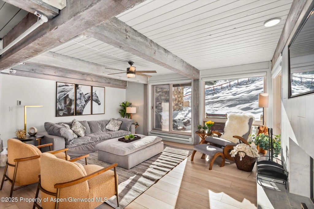 8 of 28 - 360 Wood Road 113, Snowmass Village, CO