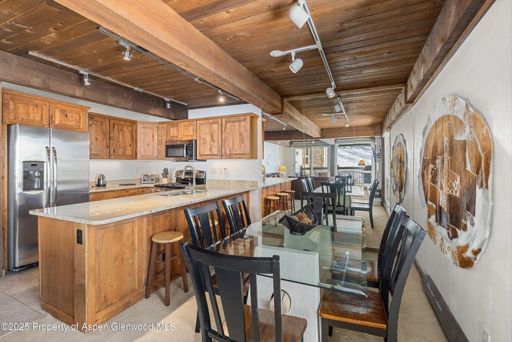 4 of 14 - 855 Carriage Way Summit 202, Snowmass Village, CO