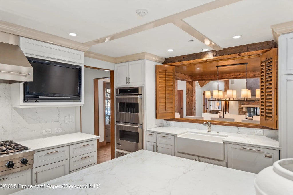 29 of 50 - 721 W North Street, Aspen, CO