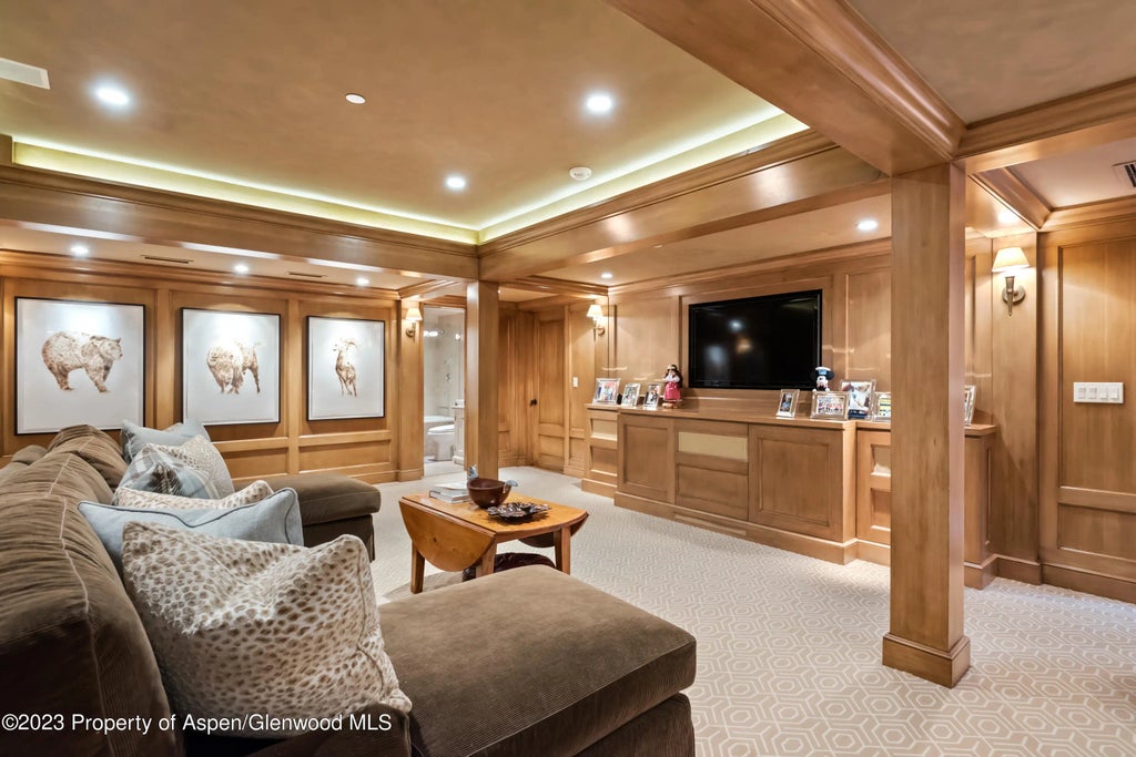 47 of 50 - 721 W North Street, Aspen, CO