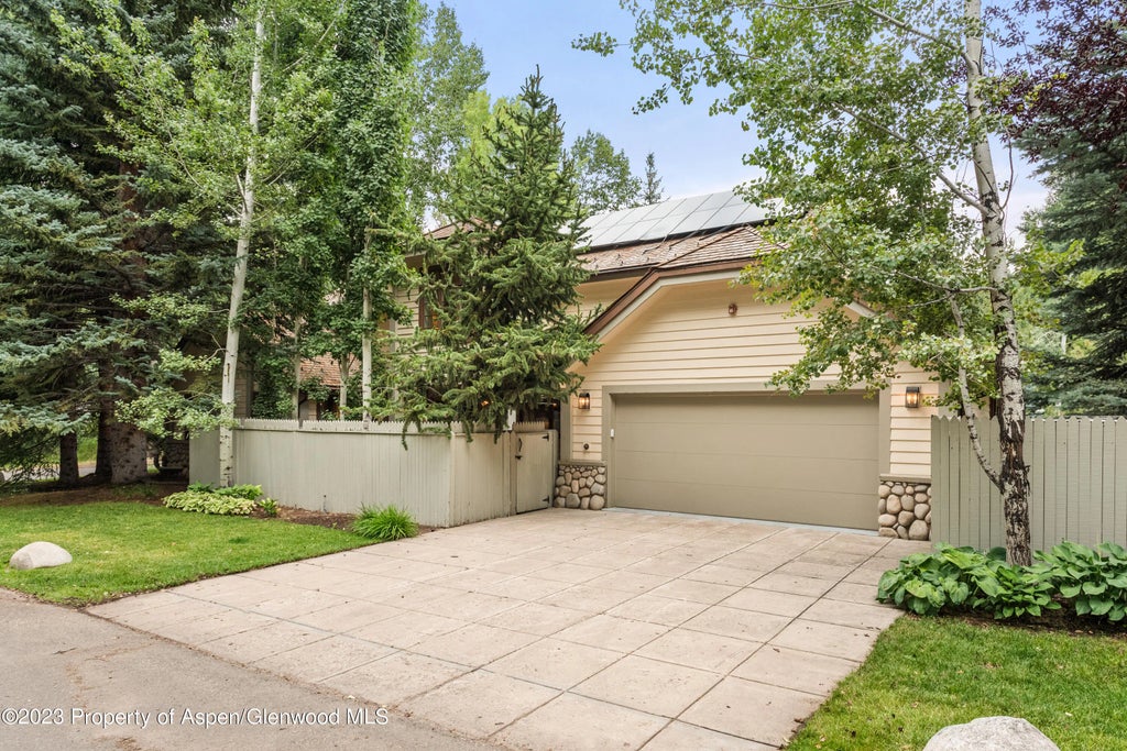 5 of 50 - 721 W North Street, Aspen, CO