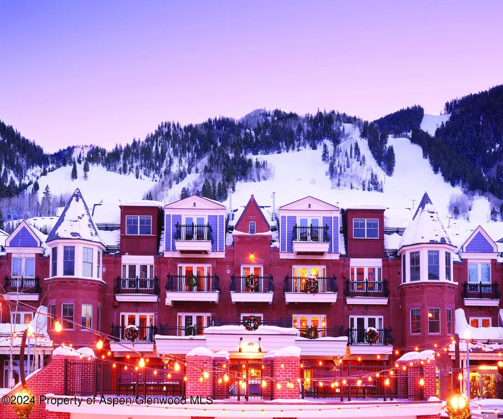 1 of 36 - 415 E Dean St, Unit 47, Weeks 51/52, Aspen, CO