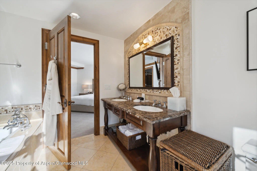 18 of 36 - 415 E Dean St, Unit 47, Weeks 51/52, Aspen, CO