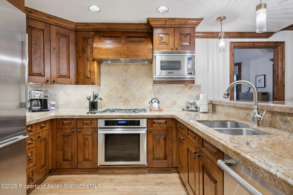 7 of 36 - 415 E Dean St, Unit 47, Weeks 51/52, Aspen, CO