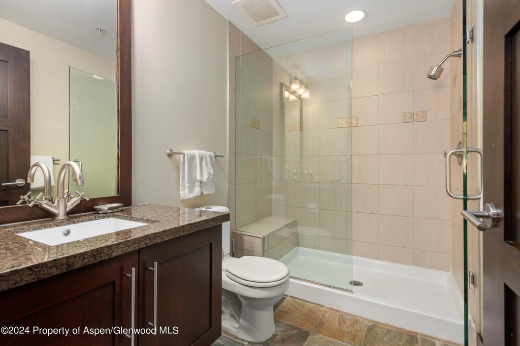 11 of 16 - 120 Carriage Way 2201, Snowmass Village, CO