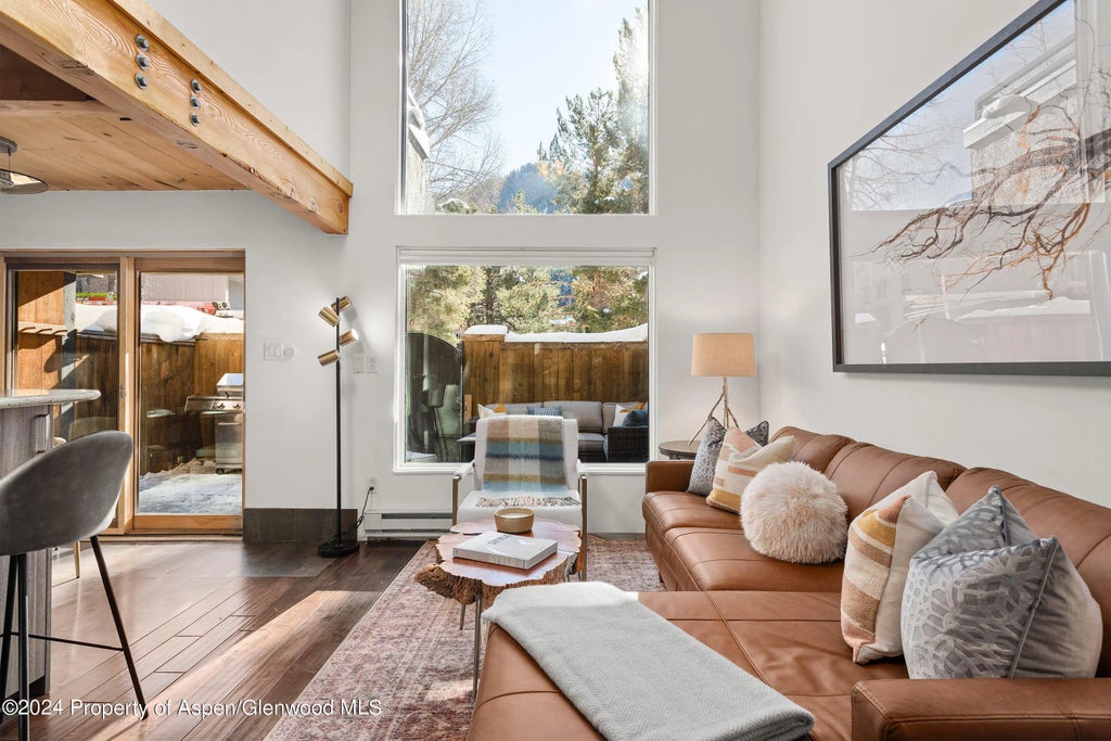 1 of 31 - 1024 E Cooper Avenue 3a, Aspen, CO