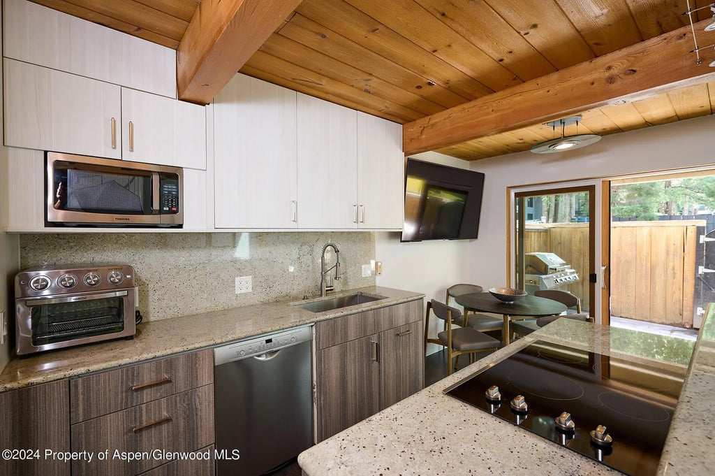 7 of 31 - 1024 E Cooper Avenue 3a, Aspen, CO