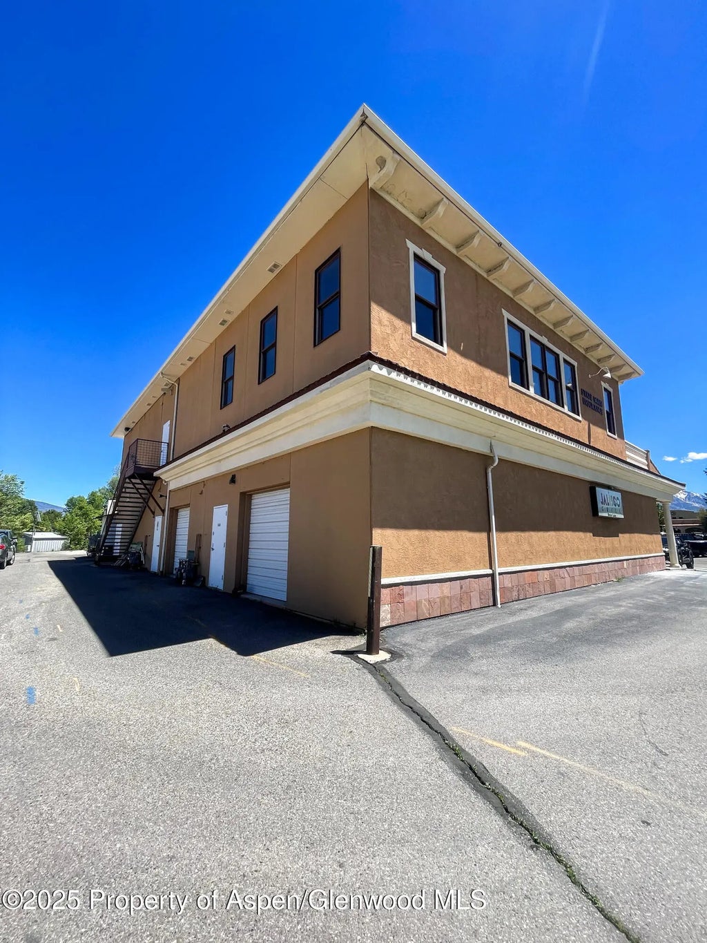 2 of 10 - 560 133 Hwy, Carbondale, CO