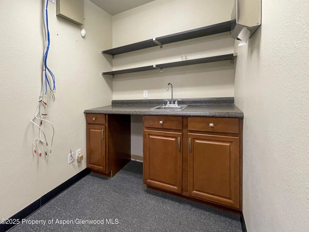 6 of 10 - 560 133 Hwy, Carbondale, CO