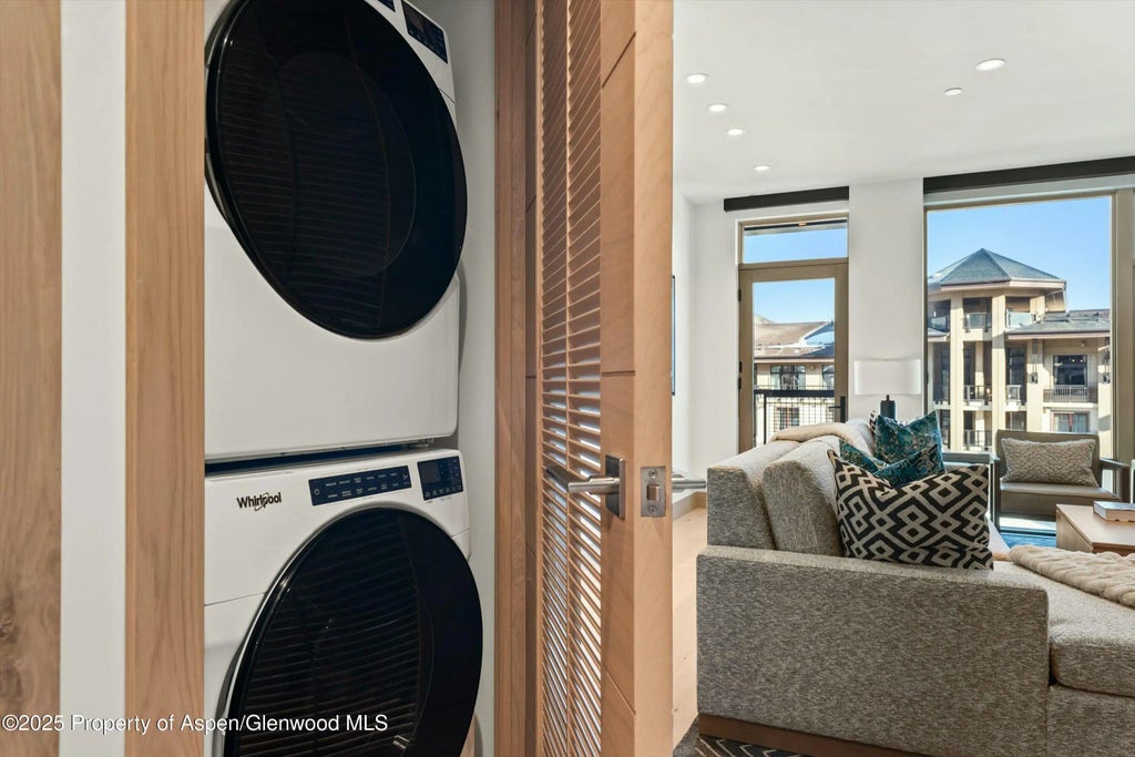 10 of 24 - 130 Wood Road 560-562, Snowmass Village, CO