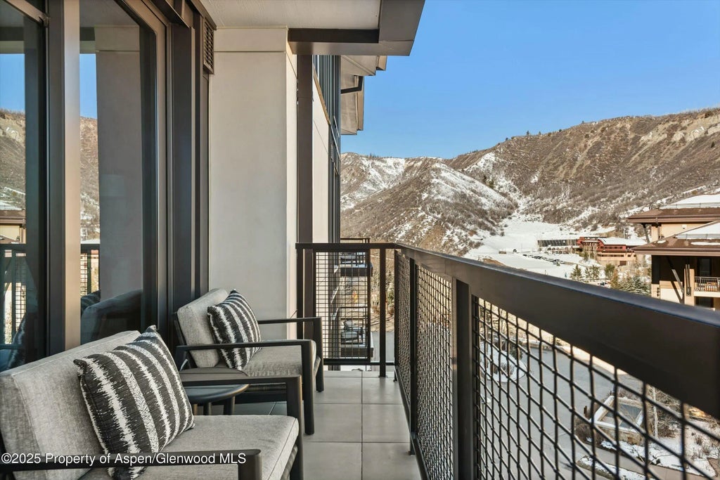 11 of 24 - 130 Wood Road 560-562, Snowmass Village, CO