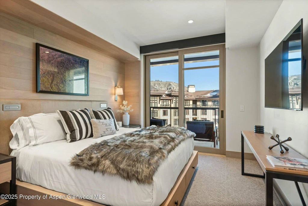 14 of 24 - 130 Wood Road 560-562, Snowmass Village, CO
