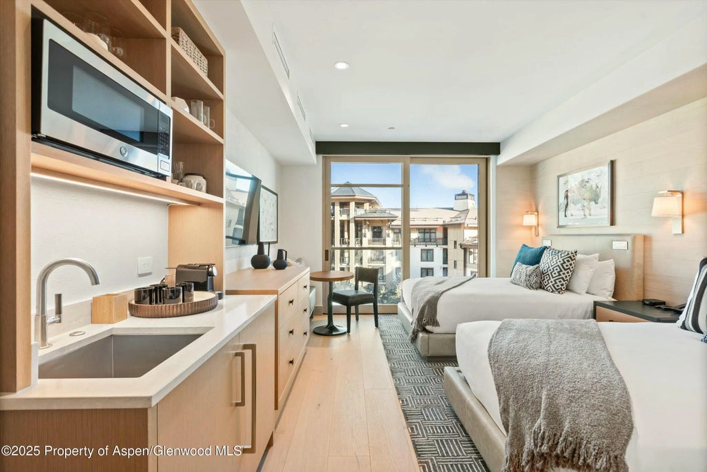 18 of 24 - 130 Wood Road 560-562, Snowmass Village, CO