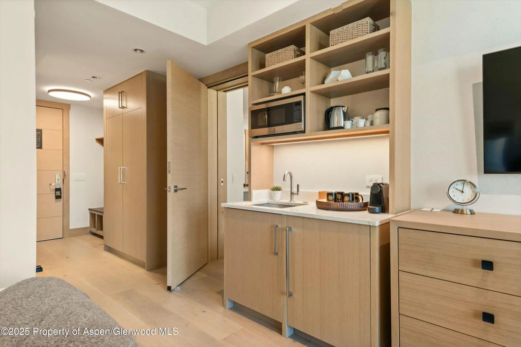 22 of 24 - 130 Wood Road 560-562, Snowmass Village, CO